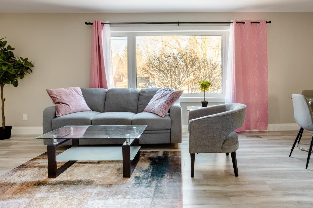 Entire 2 Bedroom Apartment Downtown - U2 Kitchener Eksteriør billede