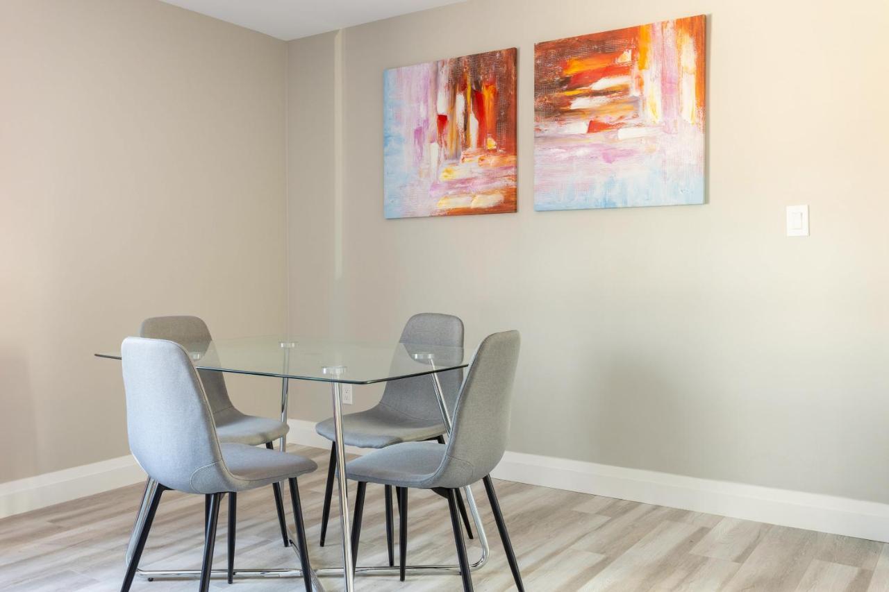Entire 2 Bedroom Apartment Downtown - U2 Kitchener Eksteriør billede