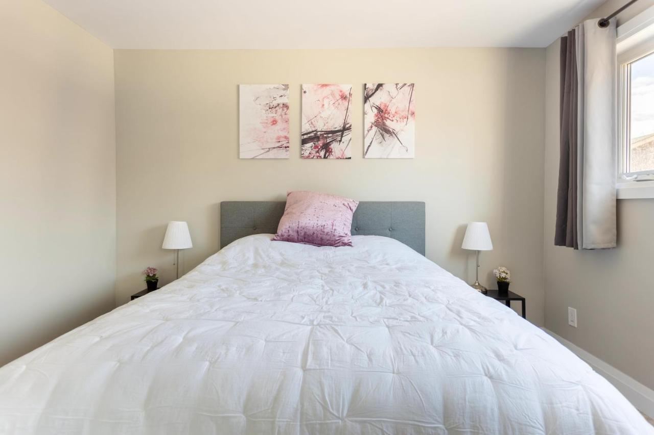 Entire 2 Bedroom Apartment Downtown - U2 Kitchener Eksteriør billede